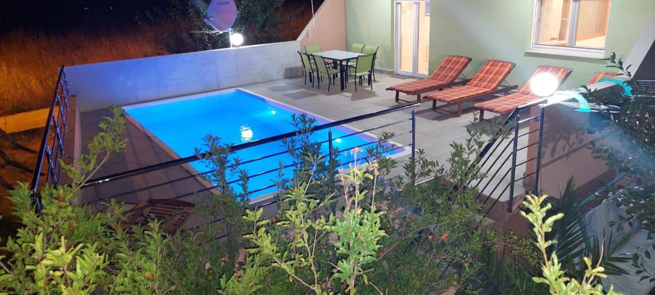 Apartment M&M With Private Pool Kučine Dış mekan fotoğraf